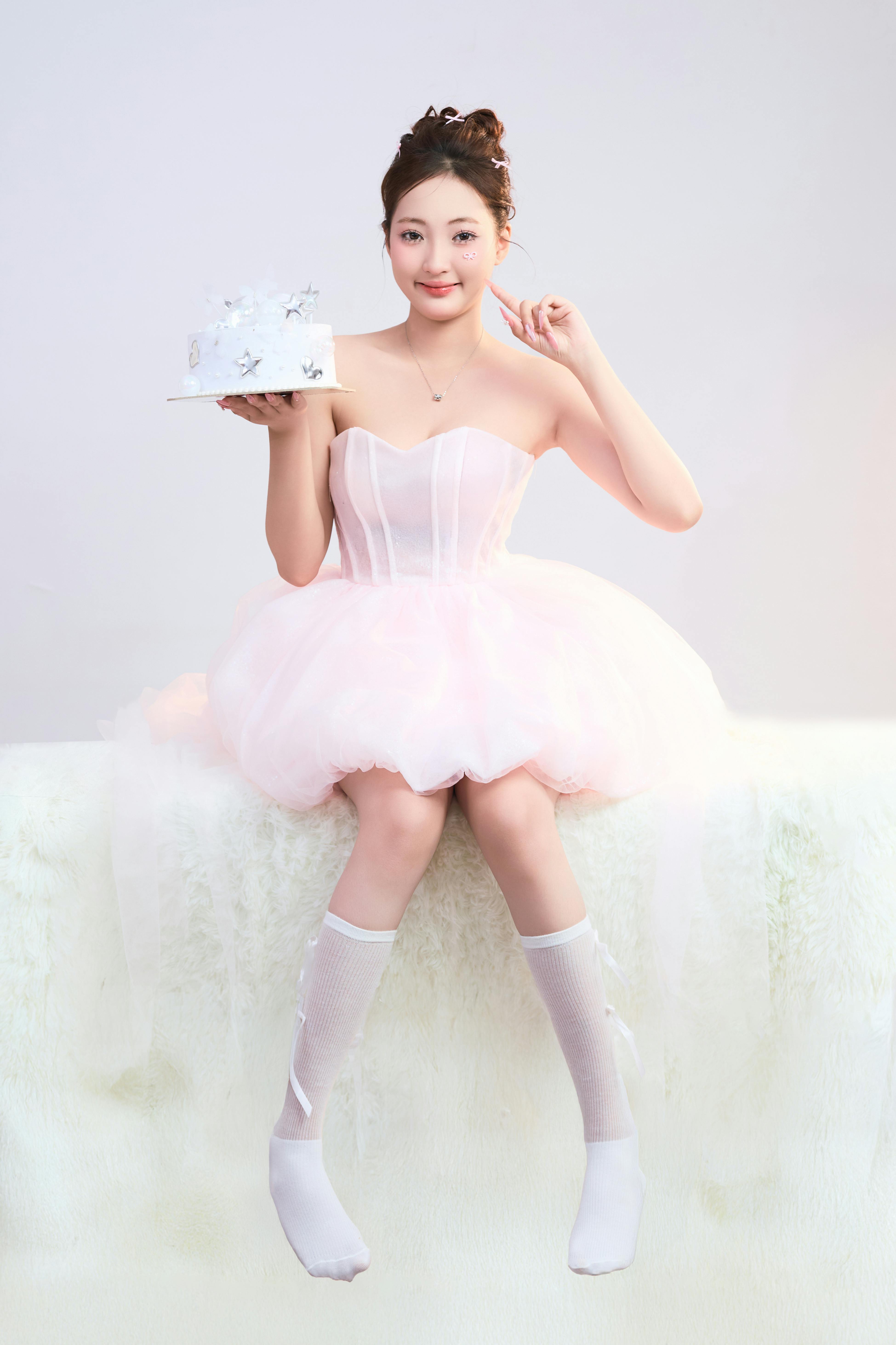 人物图片：Khánh LP